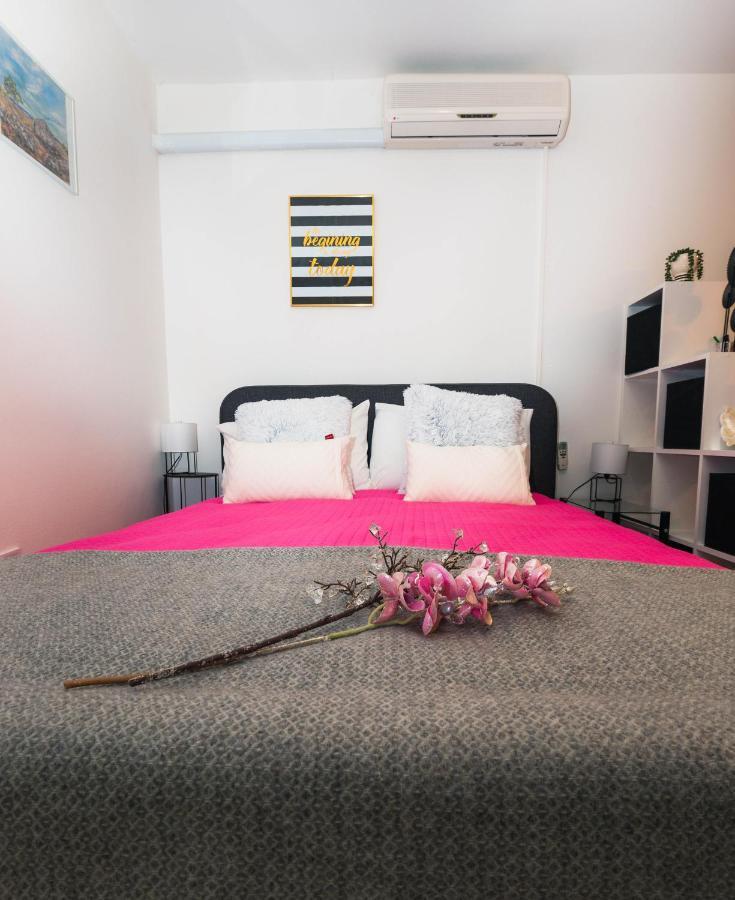 Apartments Mary & Free Parking רוביני מראה חיצוני תמונה
