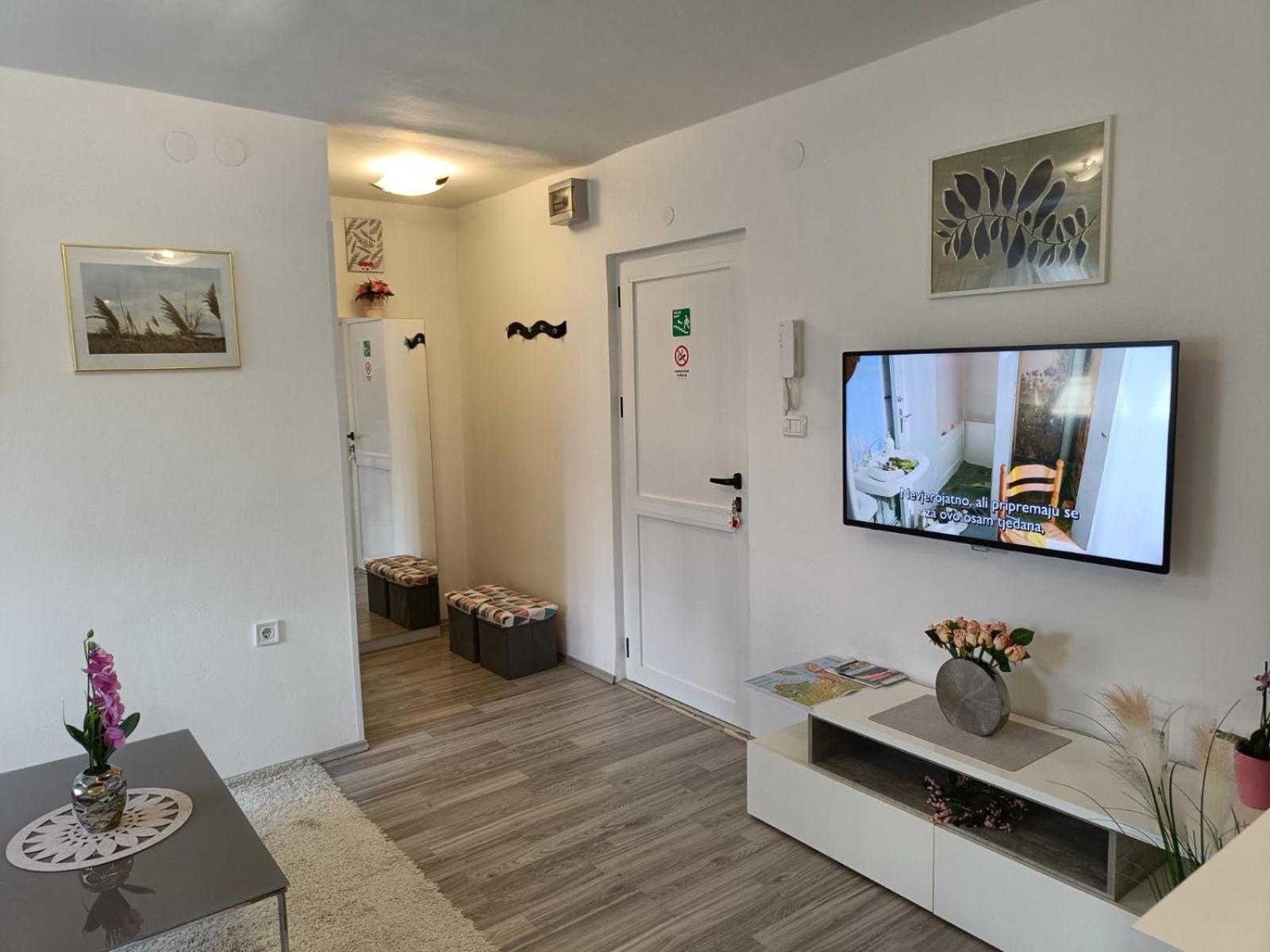 Apartments Mary & Free Parking רוביני חדר תמונה
