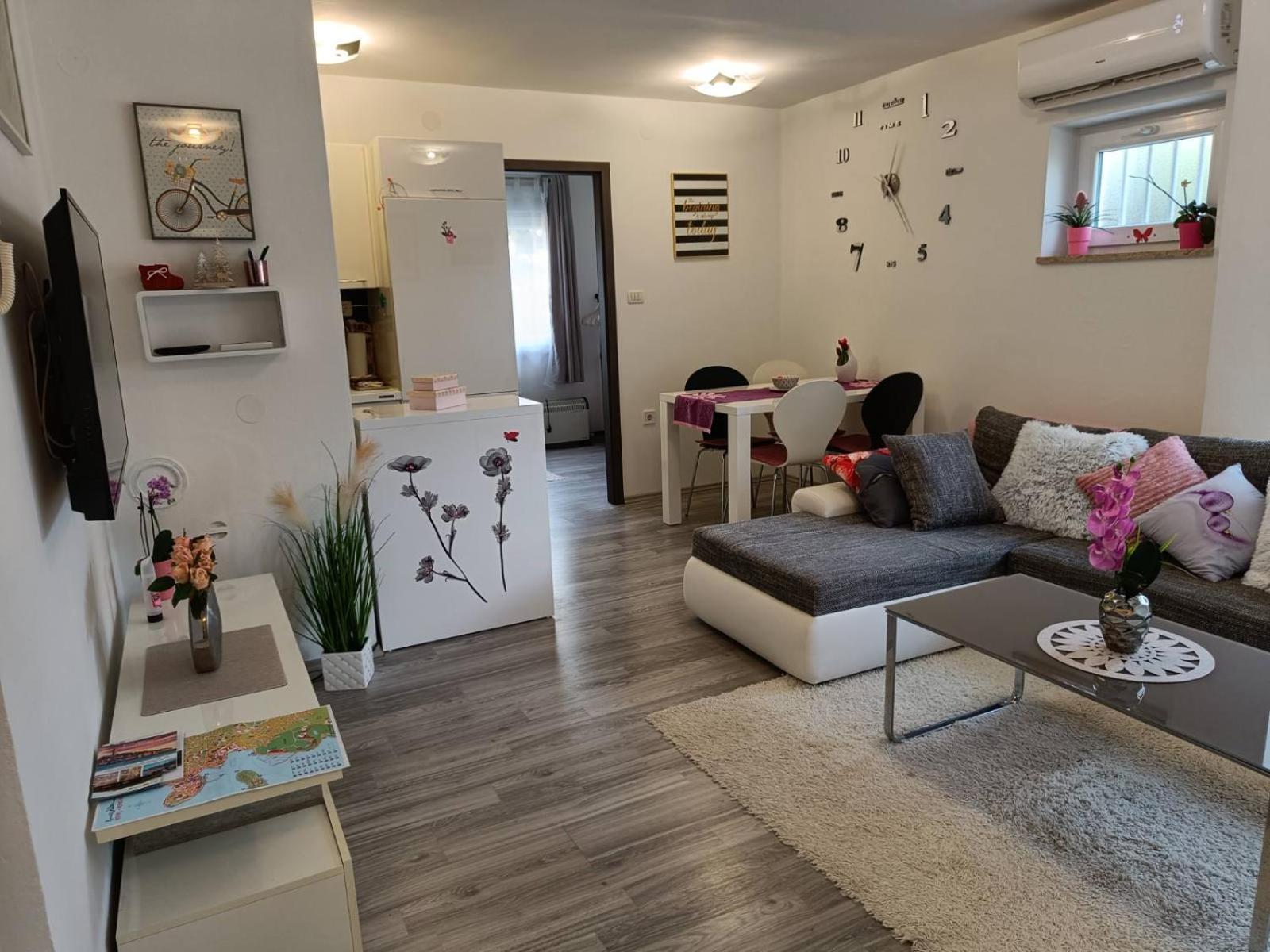 Apartments Mary & Free Parking רוביני חדר תמונה